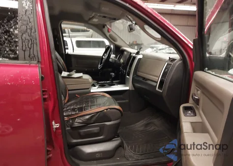 2010 Dodge Ram 1500 Slt/Sport/Trx z USA, uszkodzony, nr VIN 1D7RV1GT8AS189037